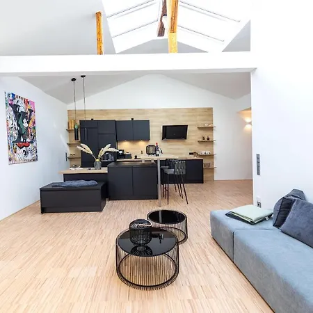 Lichtdurchflutetes Design - - 90 Qm *