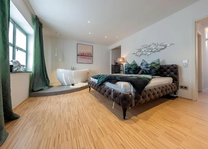 Lichtdurchflutetes Design - - 90 Qm