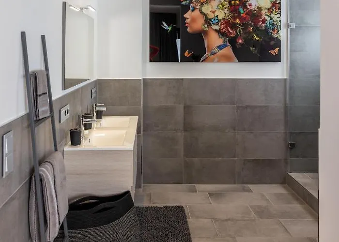 아파트 Lichtdurchflutetes Design - - 90 Qm *